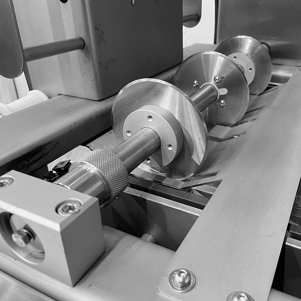 CROSS-CUT-KNIVES-copy