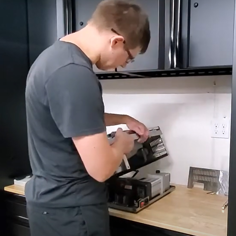 Replace Lid Springs (100-42) Pic 2